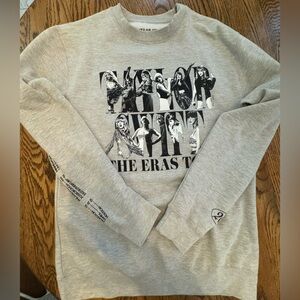 Taylor Swift Era tour sweatshirt- large nwot
